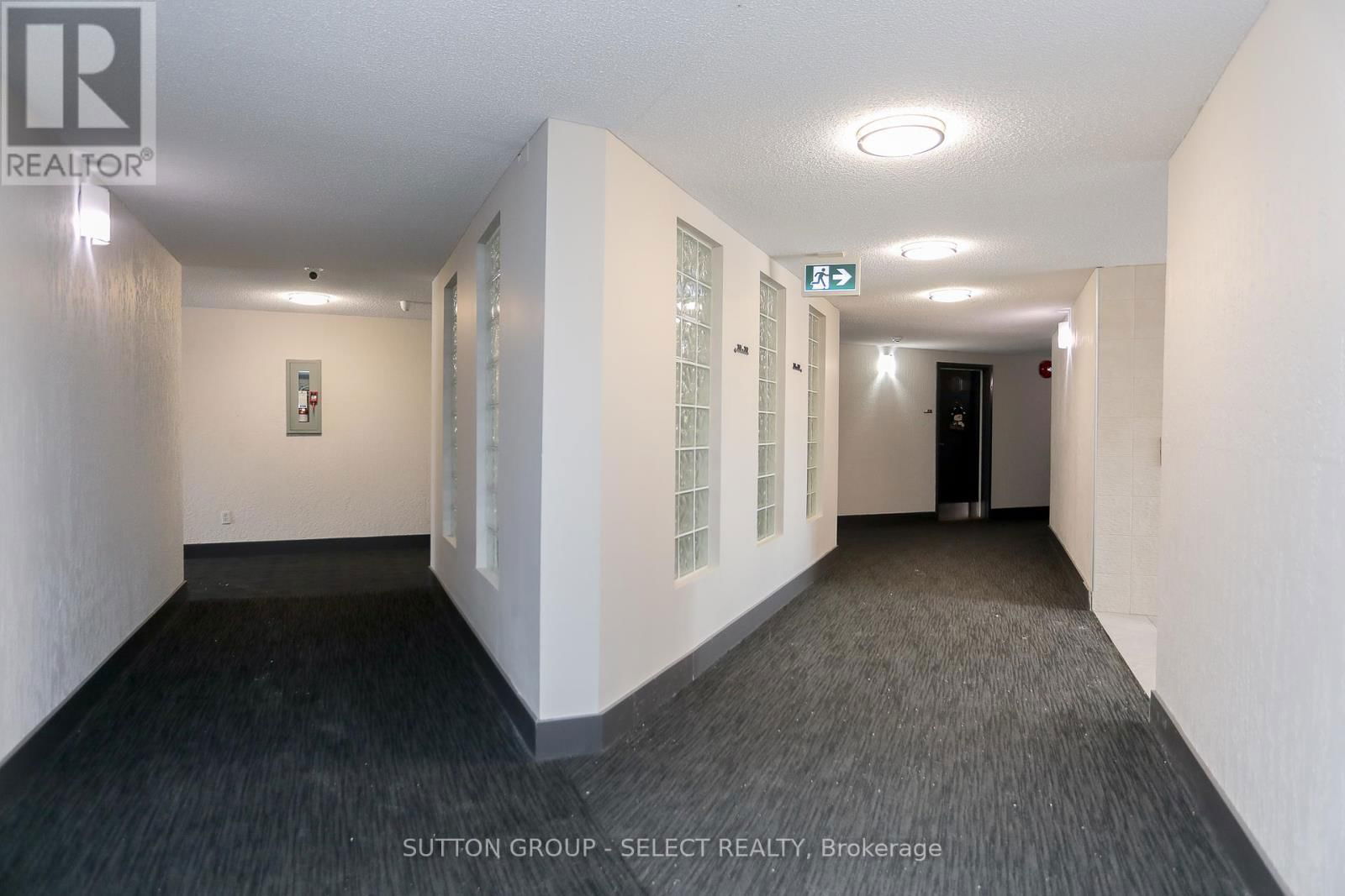 207 - 2228 TRAFALGAR STREET Image 5