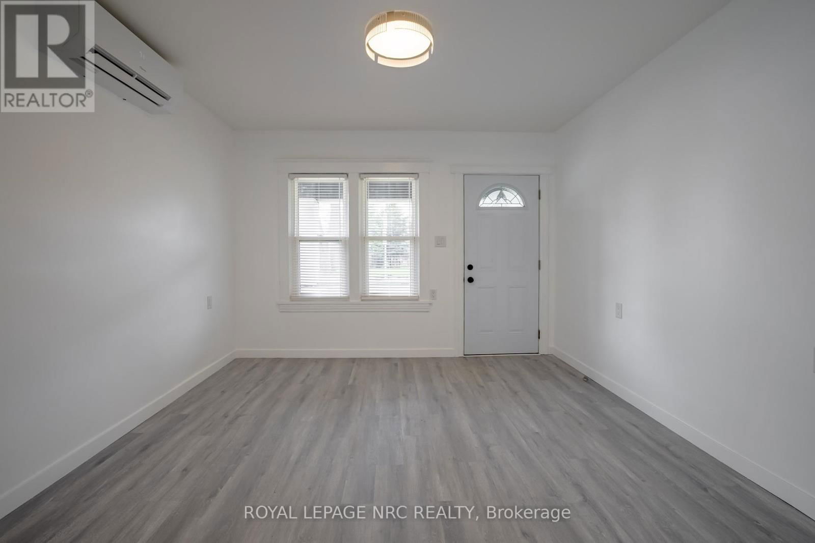 170 NIAGARA STREET WEST Image 6