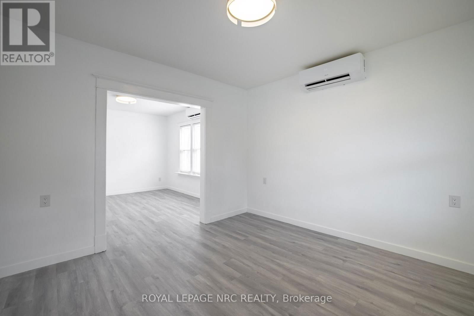 170 NIAGARA STREET WEST Image 7
