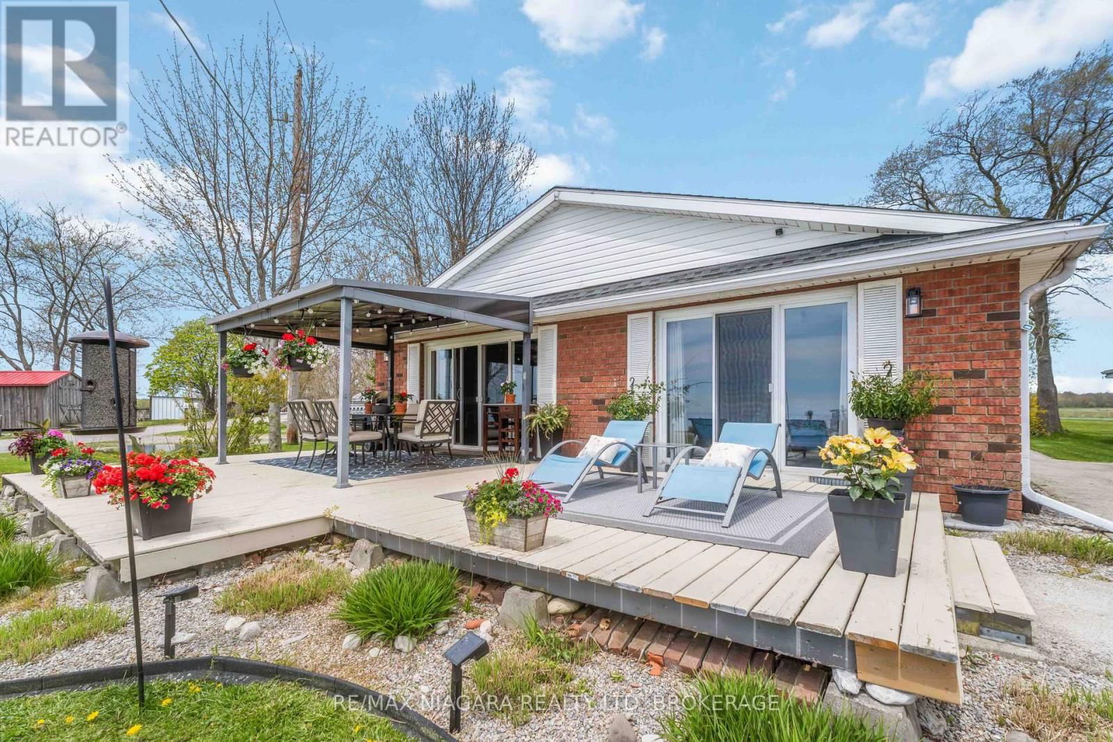577 EDGEWATER PLACE Image 15