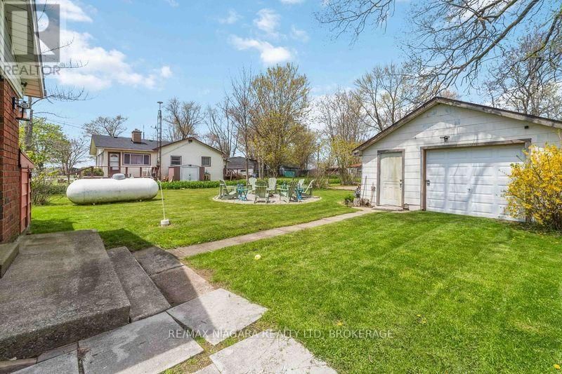 577 EDGEWATER PLACE Image 43