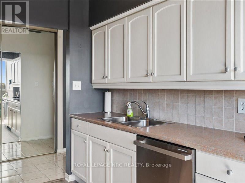 807 - 5100 DORCHESTER ROAD Image 25