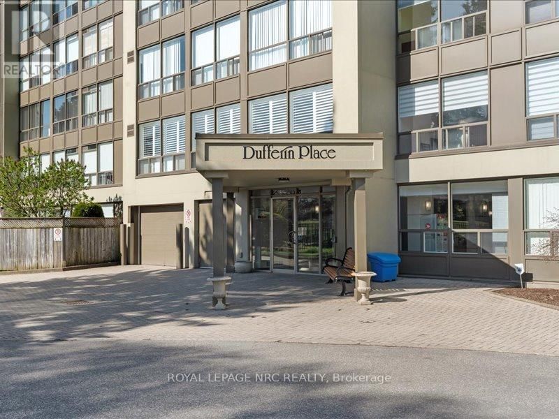 807 - 5100 DORCHESTER ROAD Image 4