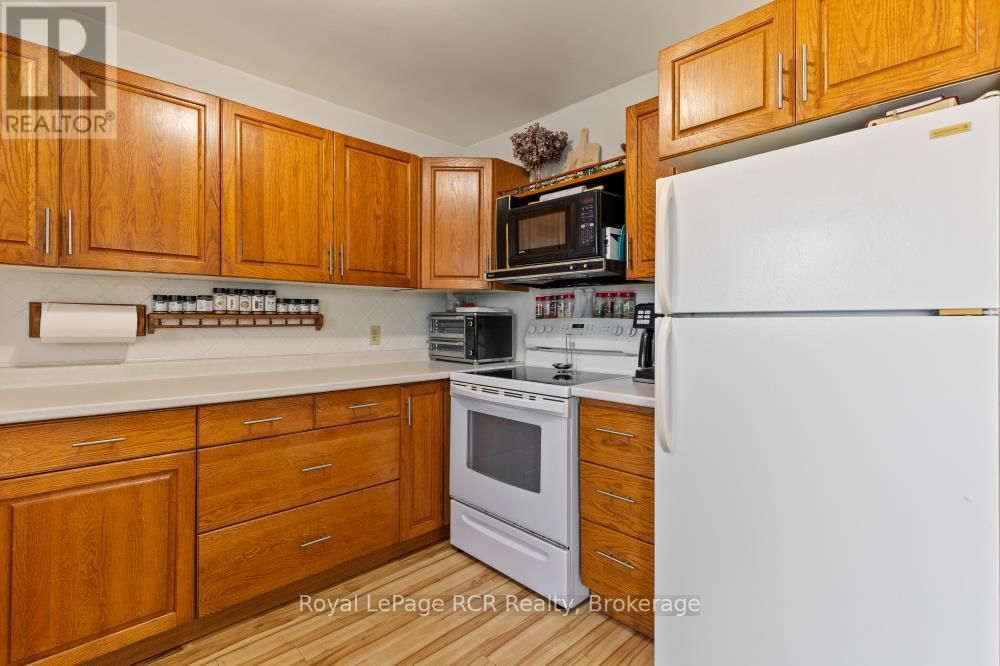 214333 BASELINE ROAD Image 16