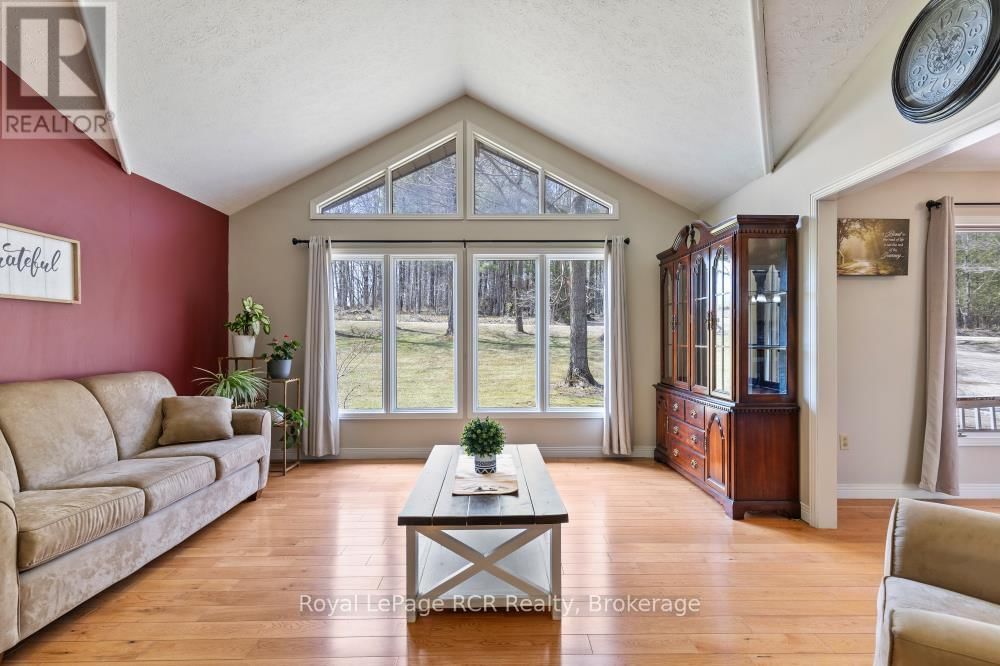 214333 BASELINE ROAD Image 22
