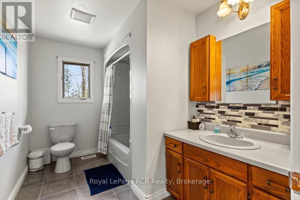 214333 BASELINE ROAD Image 25
