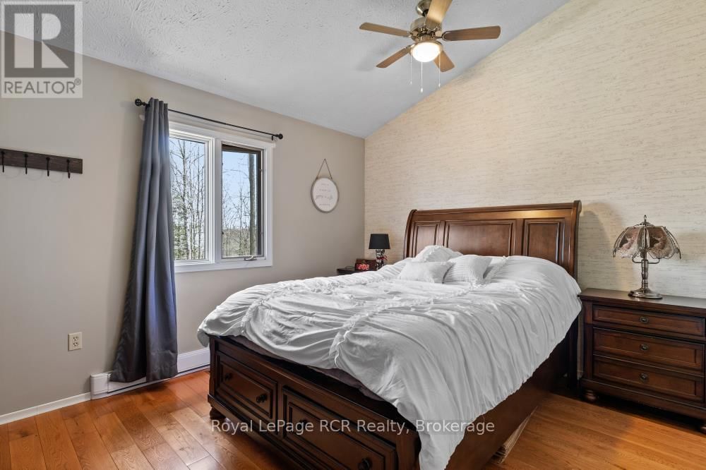 214333 BASELINE ROAD Image 26