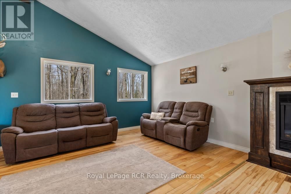 214333 BASELINE ROAD Image 9