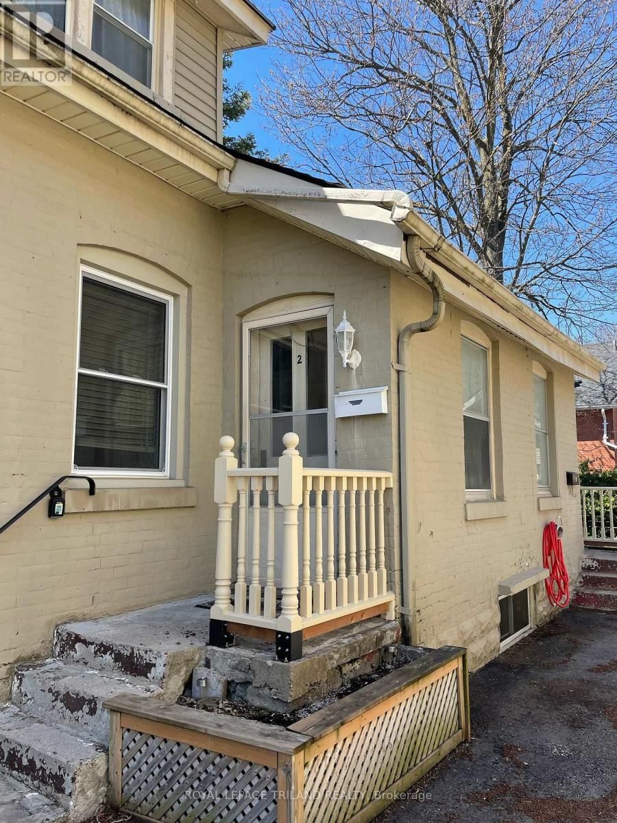 80 BYRON AVENUE EAST Image 2