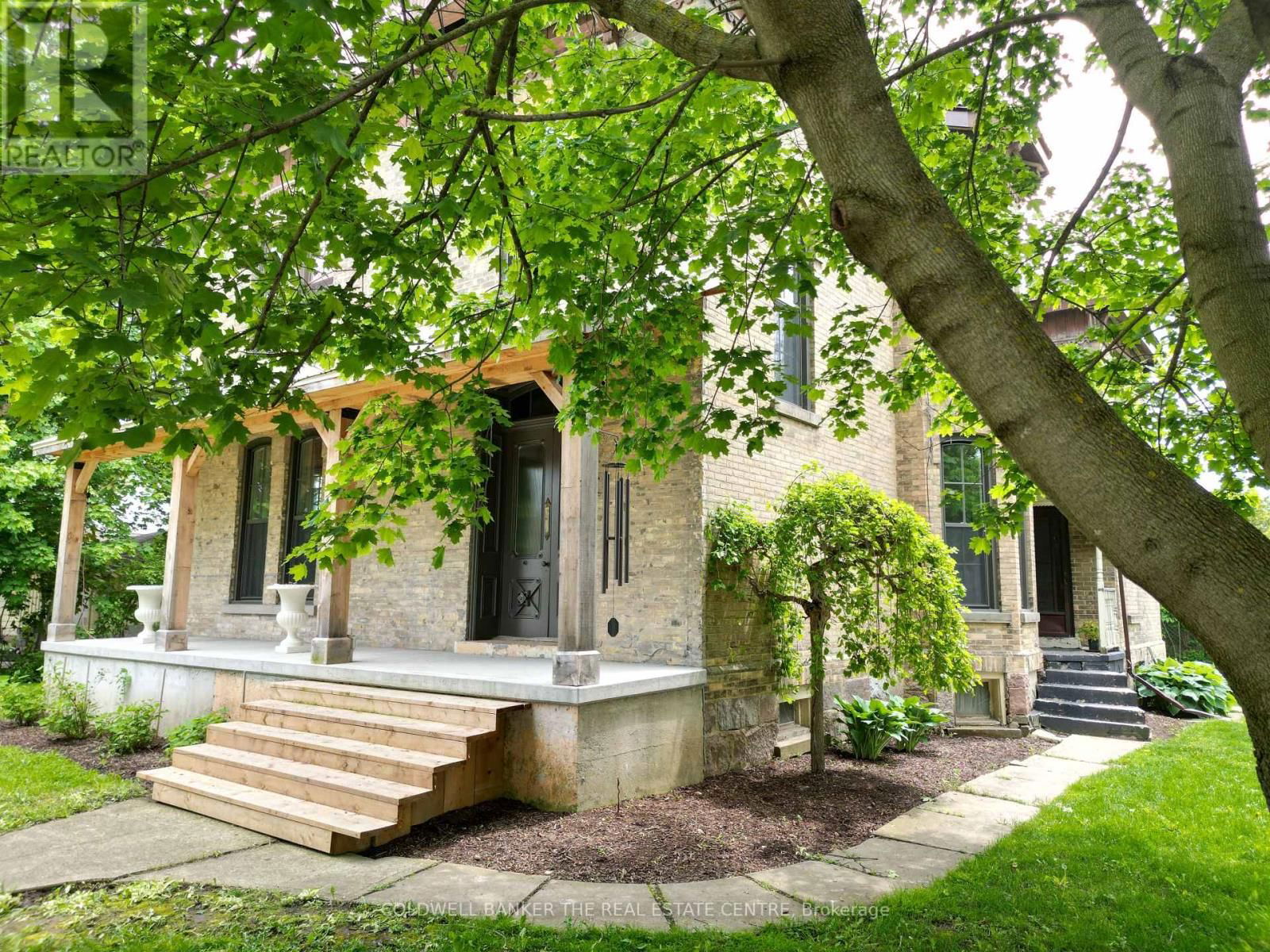 150 WELLINGTON STREET EAST Image 3
