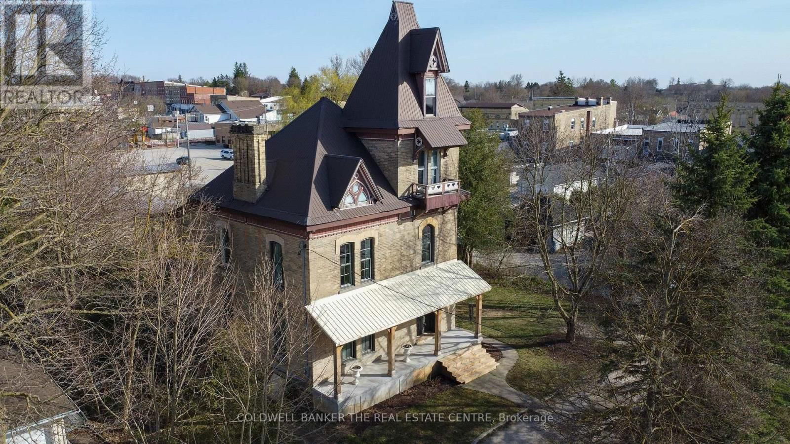 150 WELLINGTON STREET EAST Image 35