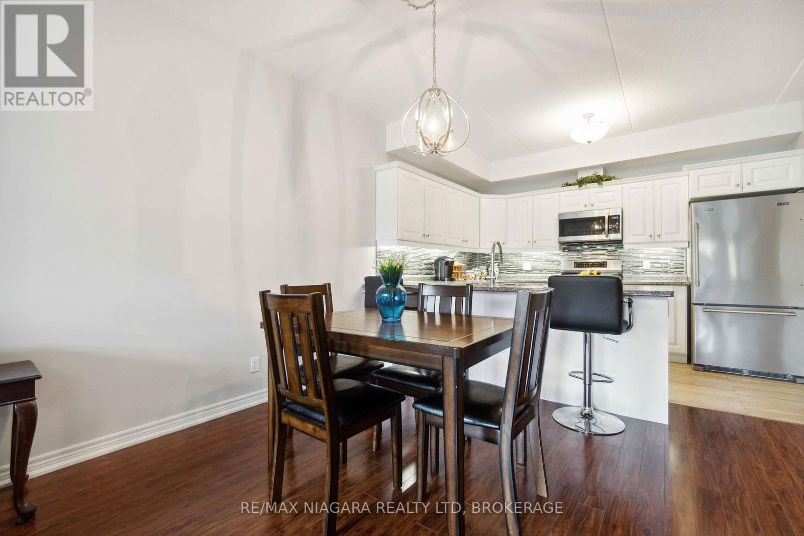 221 - 4644 PETTIT AVENUE Image 6