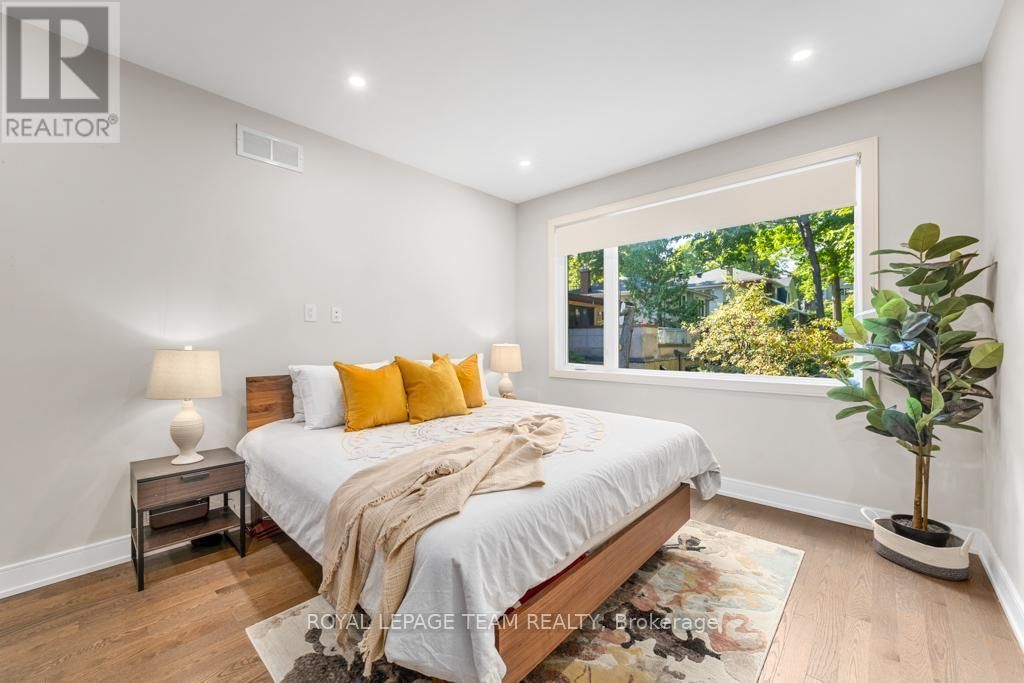 261 BEECHWOOD AVENUE Image 13