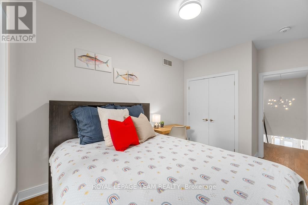 261 BEECHWOOD AVENUE Image 17