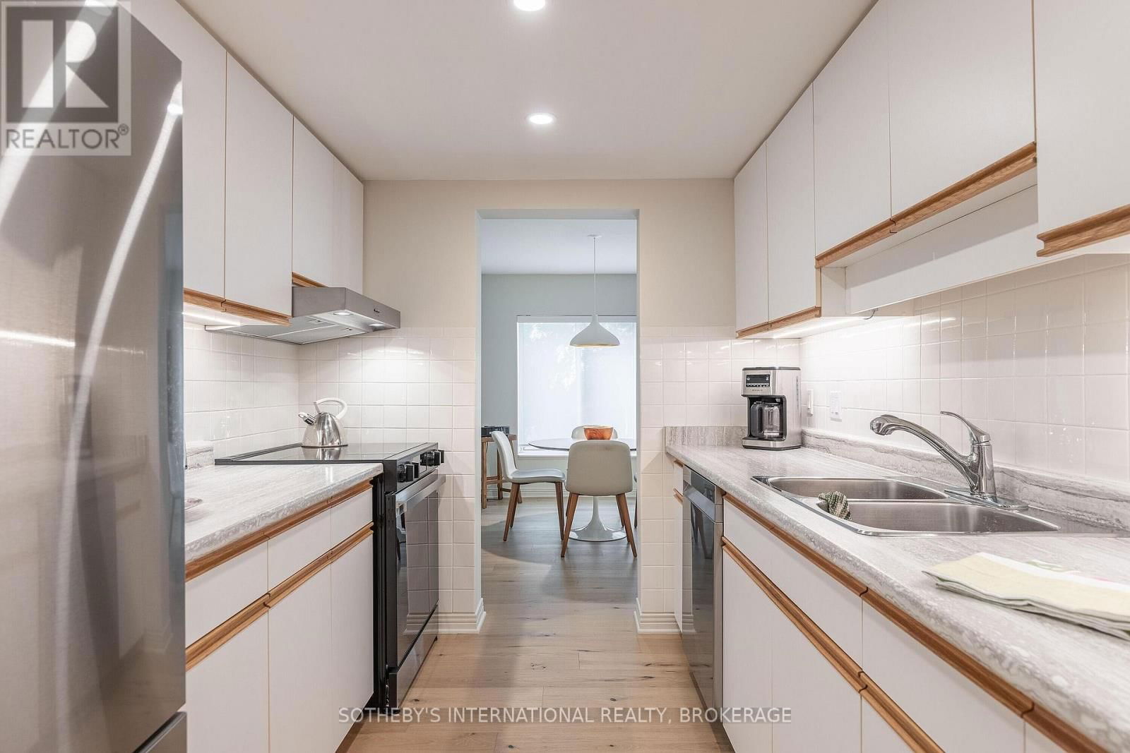 201 - 61 PAFFARD STREET Image 6