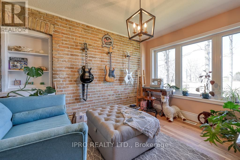 3892 LEWIS ROAD Image 18