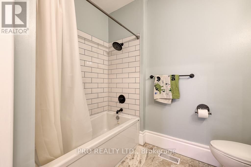 3892 LEWIS ROAD Image 24