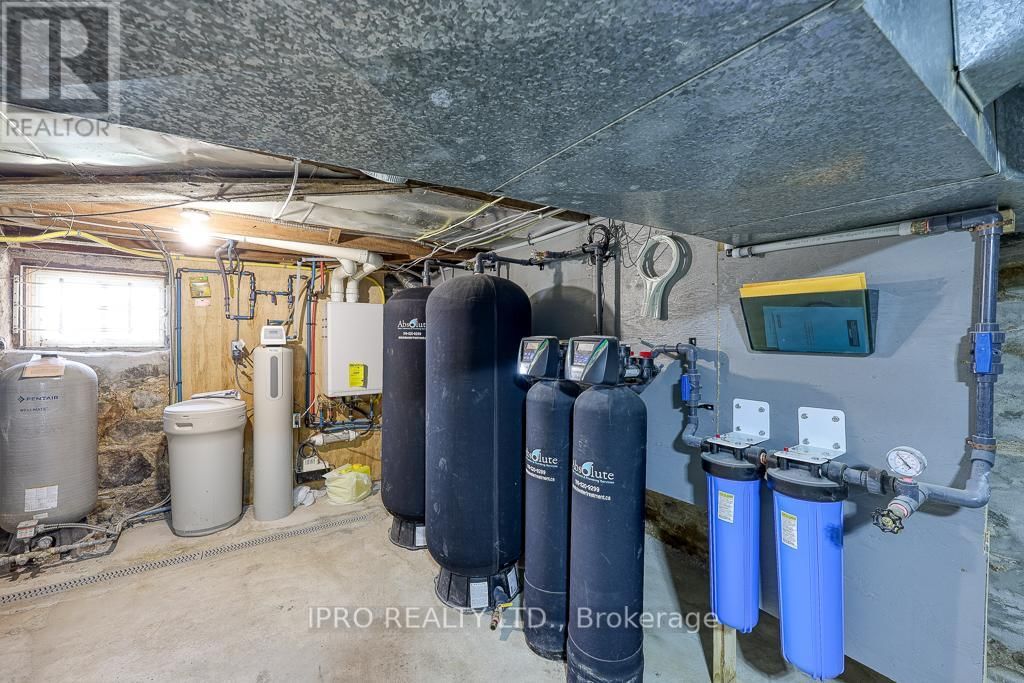 3892 LEWIS ROAD Image 34