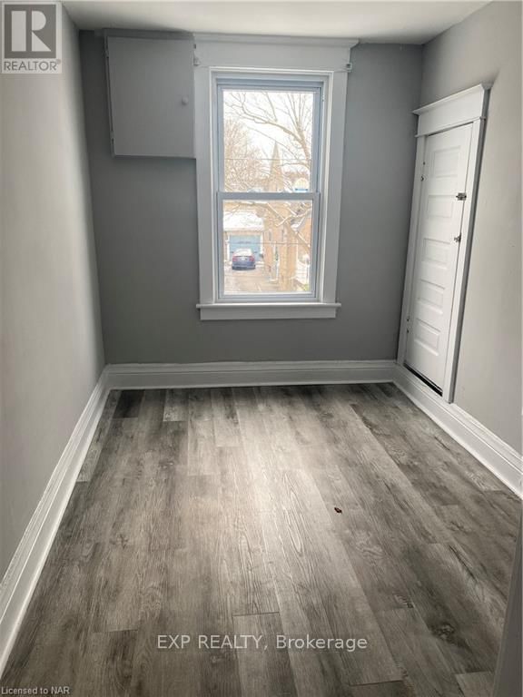 UPPER UNIT - 62 RANDOLPH STREET Image 12