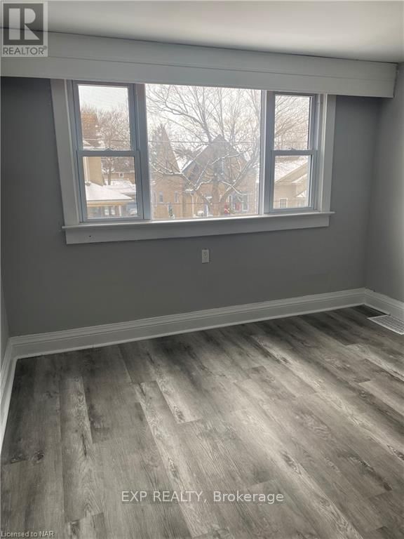 UPPER UNIT - 62 RANDOLPH STREET Image 4