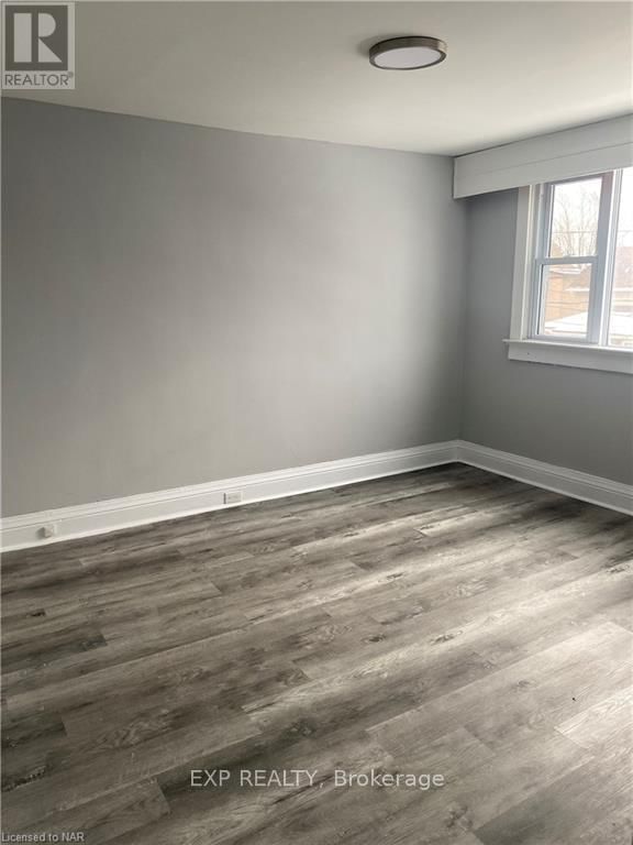 UPPER UNIT - 62 RANDOLPH STREET Image 6