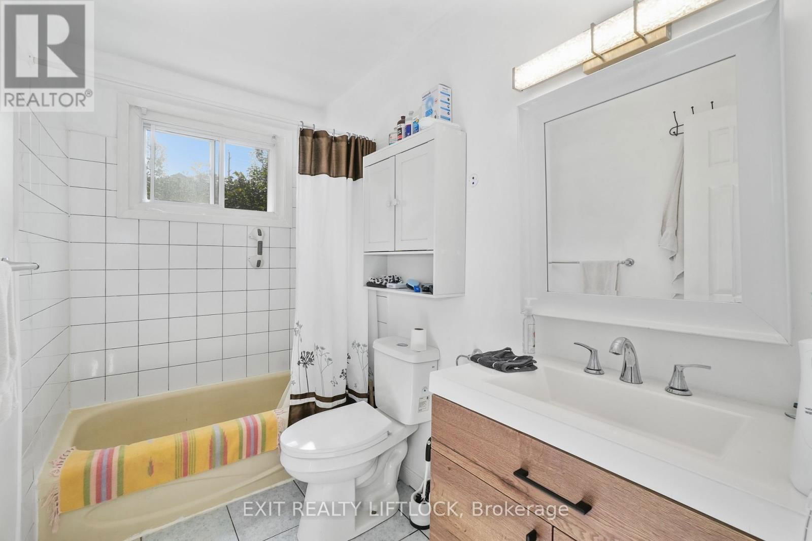 170 DUNLOP STREET Image 15
