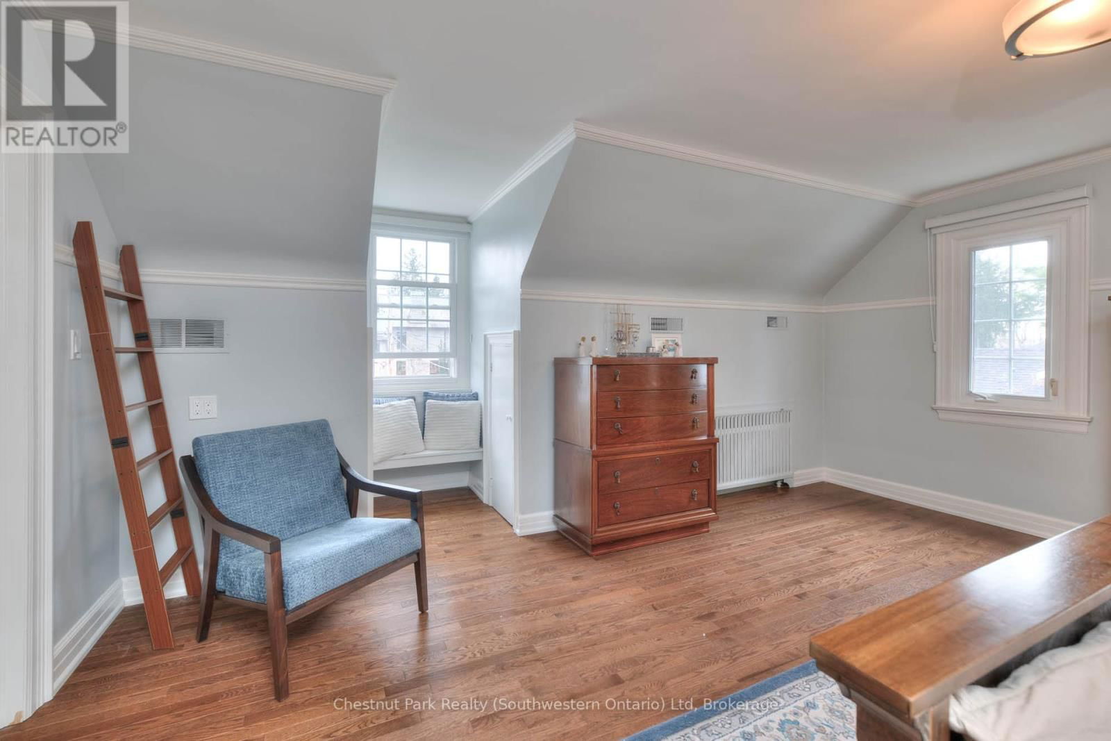 26 LEMON STREET Image 37
