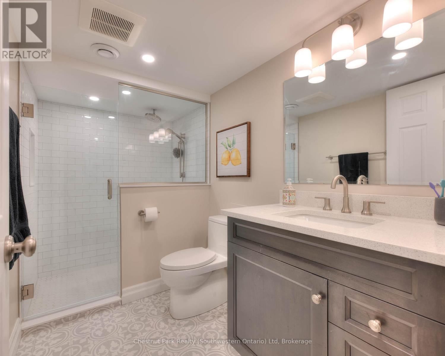 26 LEMON STREET Image 46