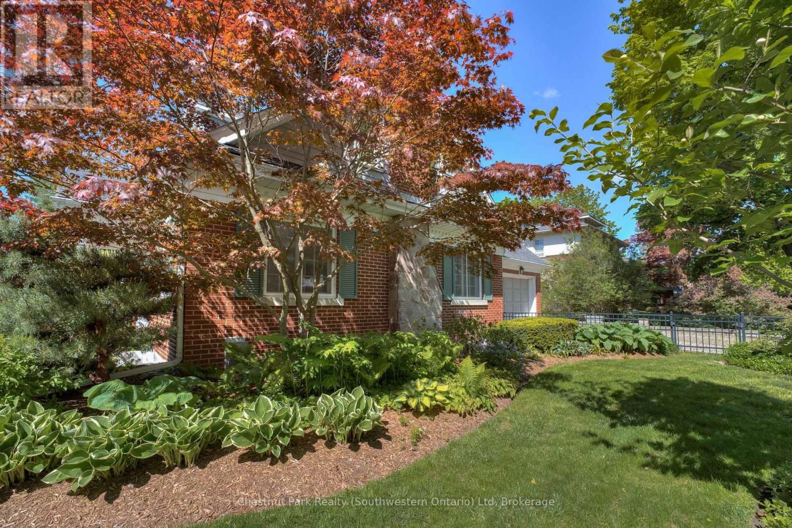 26 LEMON STREET Image 5