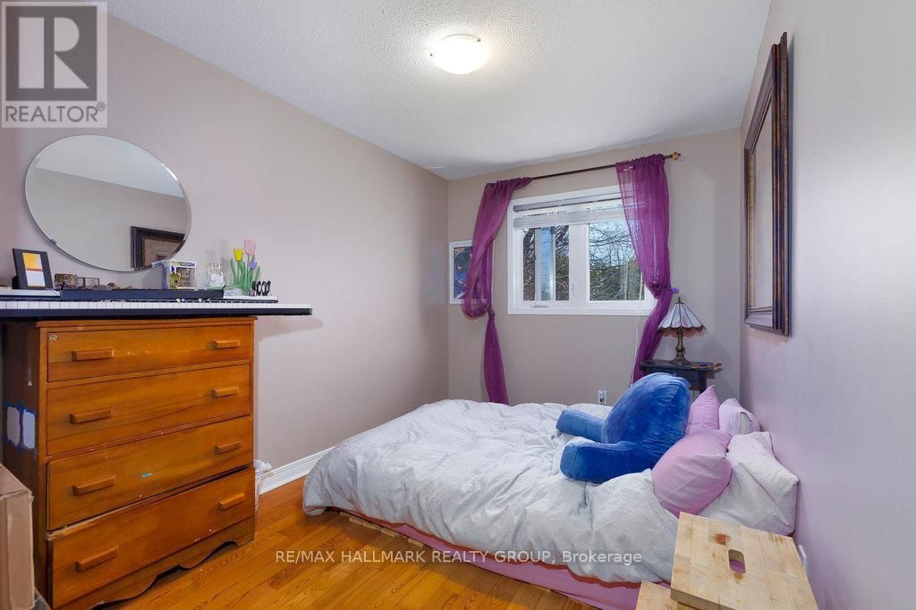 24 RAVENSCROFT COURT Image 19