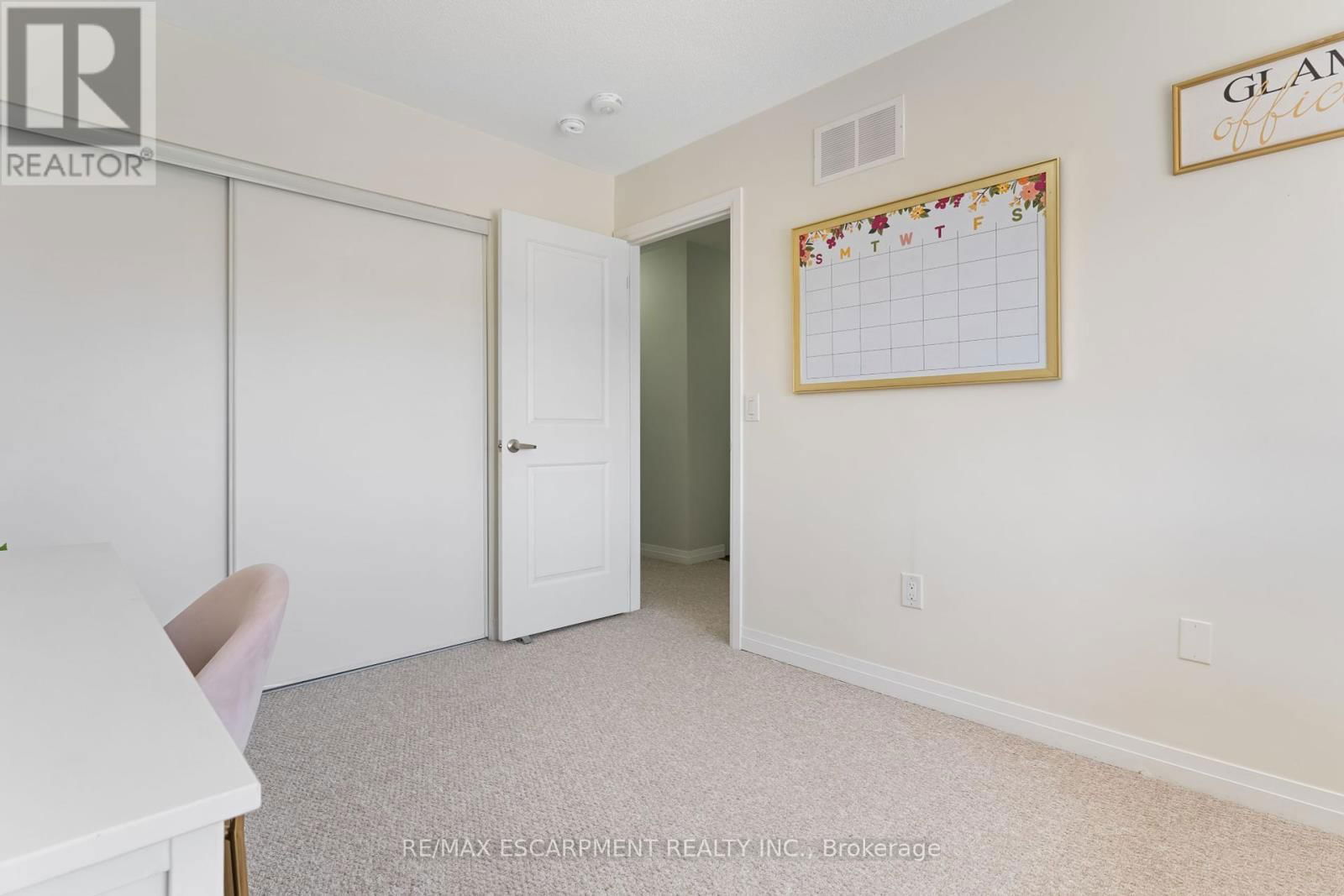 4067 CANBY STREET Image 19