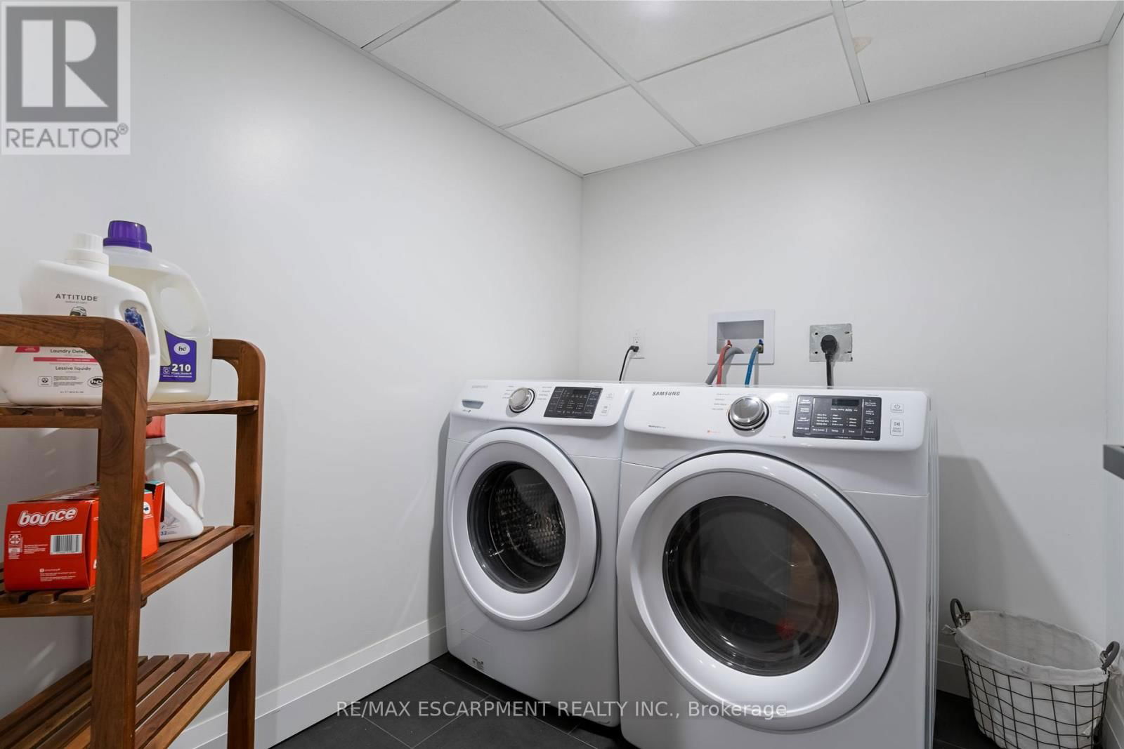 4067 CANBY STREET Image 28