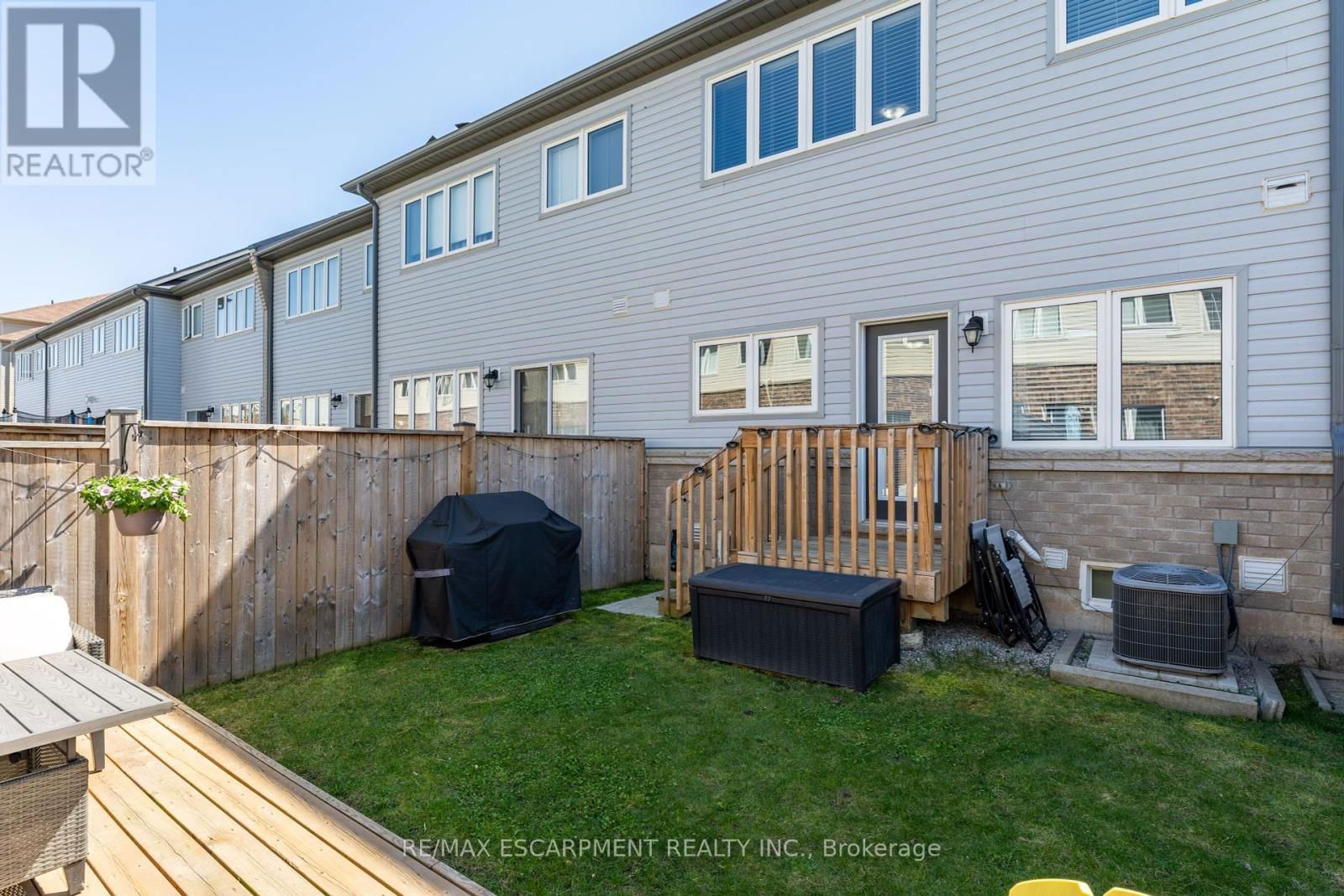 4067 CANBY STREET Image 29