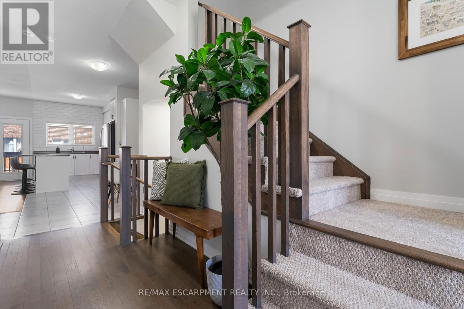 4067 CANBY STREET Image 4