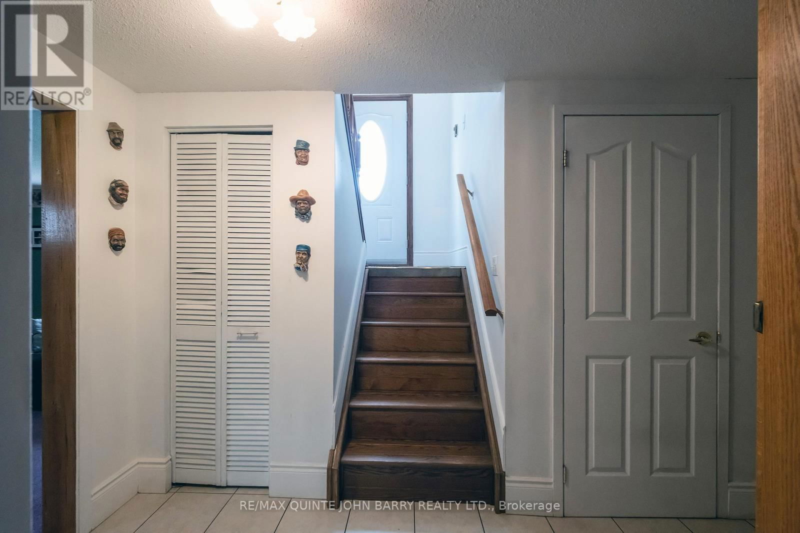 64 IRELAND DRIVE Image 28