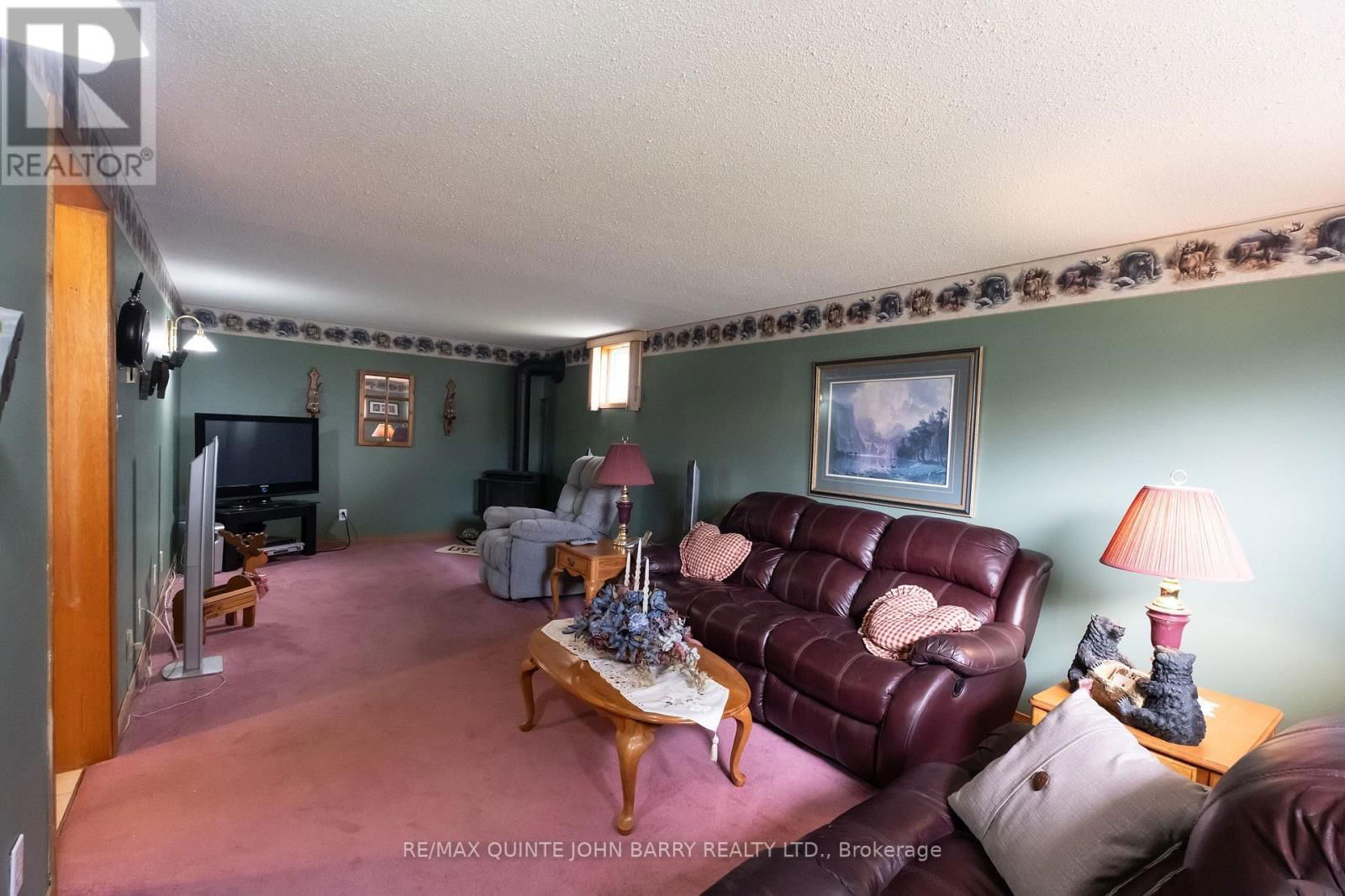 64 IRELAND DRIVE Image 30