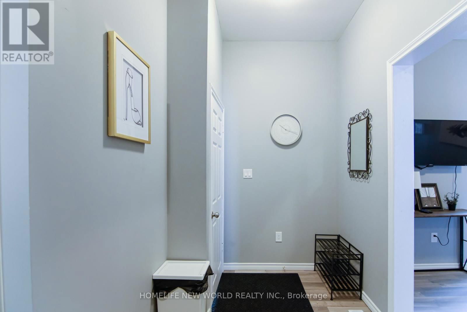 144 ADELAIDE STREET NORTH Image 23