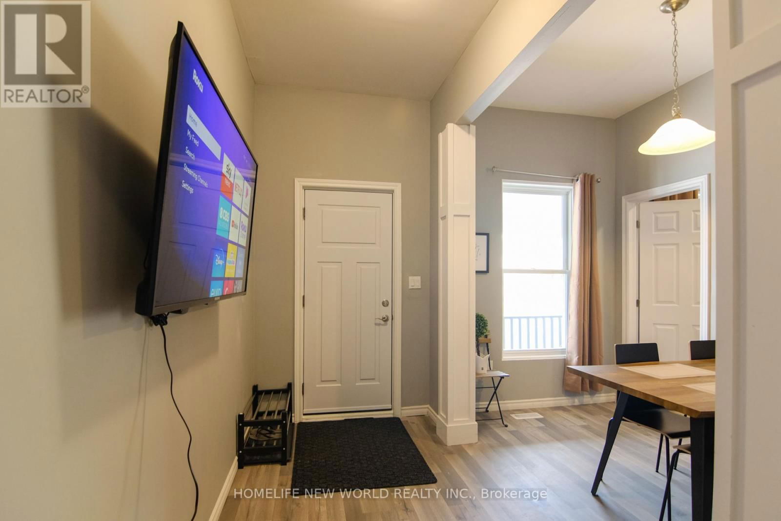 144 ADELAIDE STREET NORTH Image 9