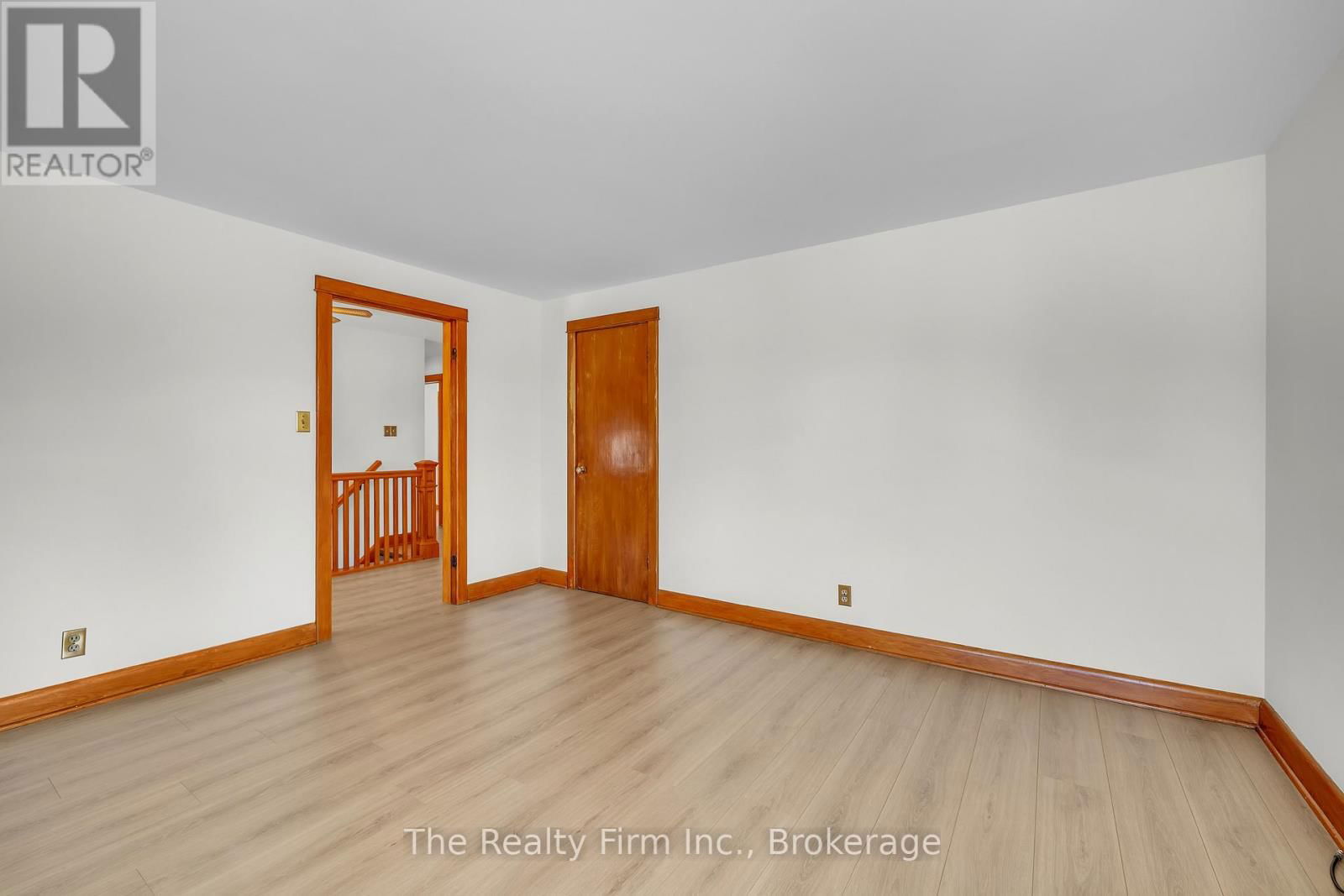 104 OXFORD STREET Image 11