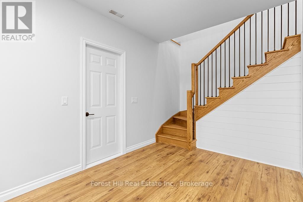 182 ALMA STREET Image 32