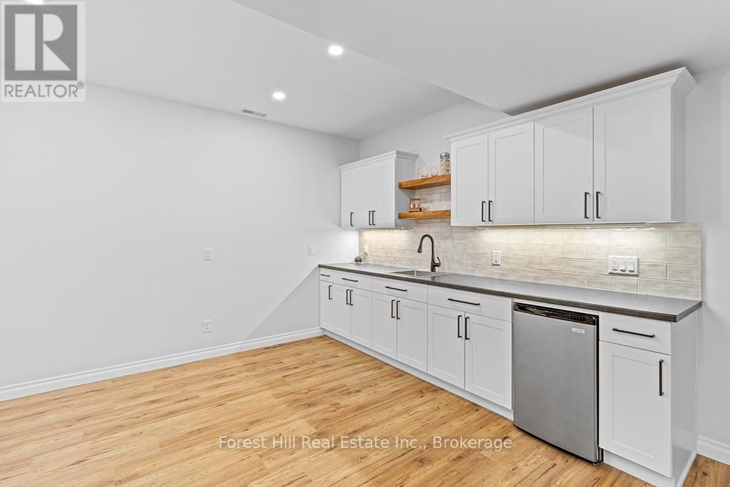 182 ALMA STREET Image 34