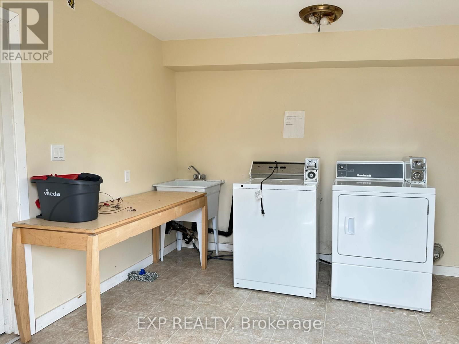 22A CHARLOTTE STREET Image 13