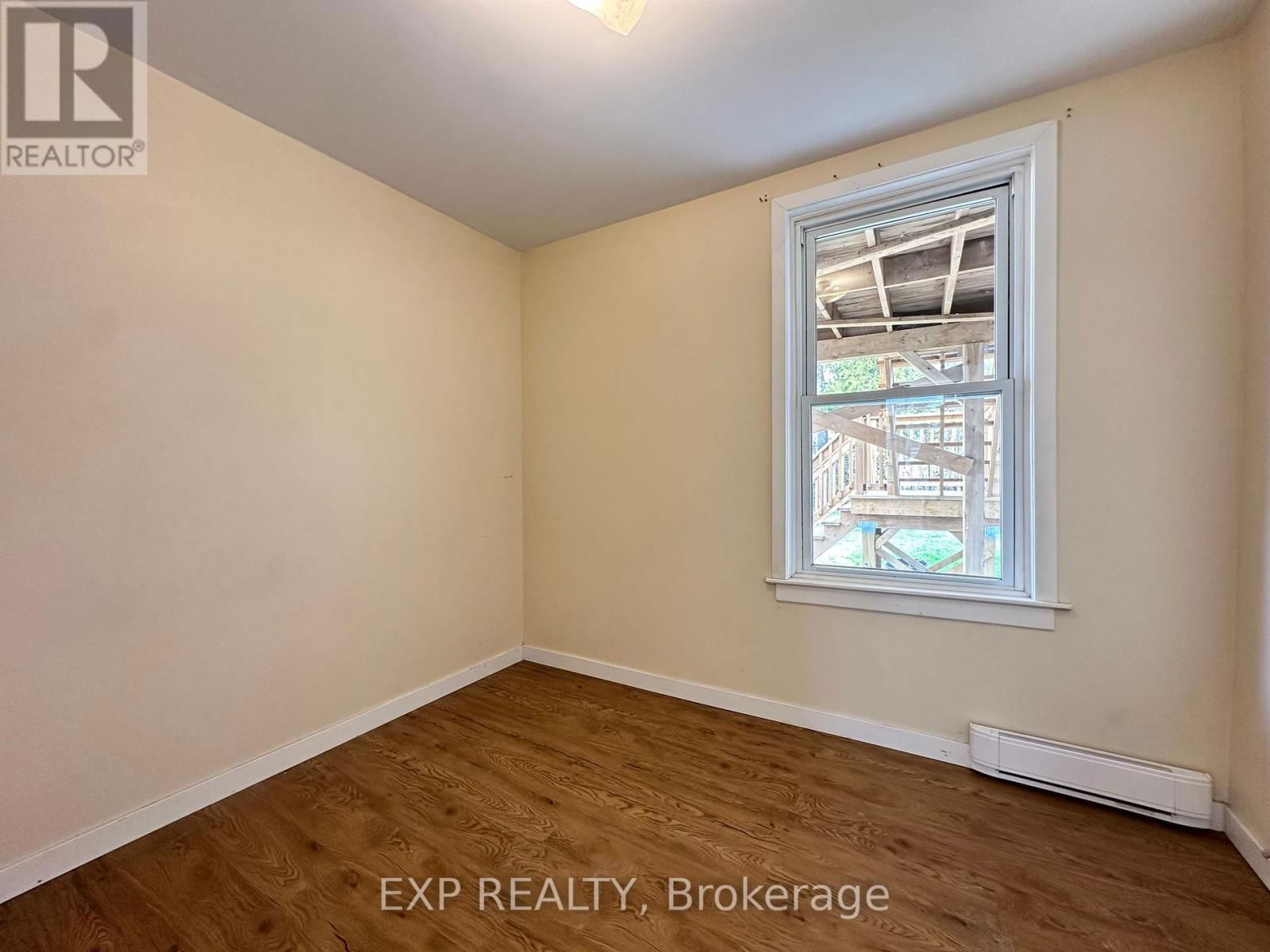 22A CHARLOTTE STREET Image 9
