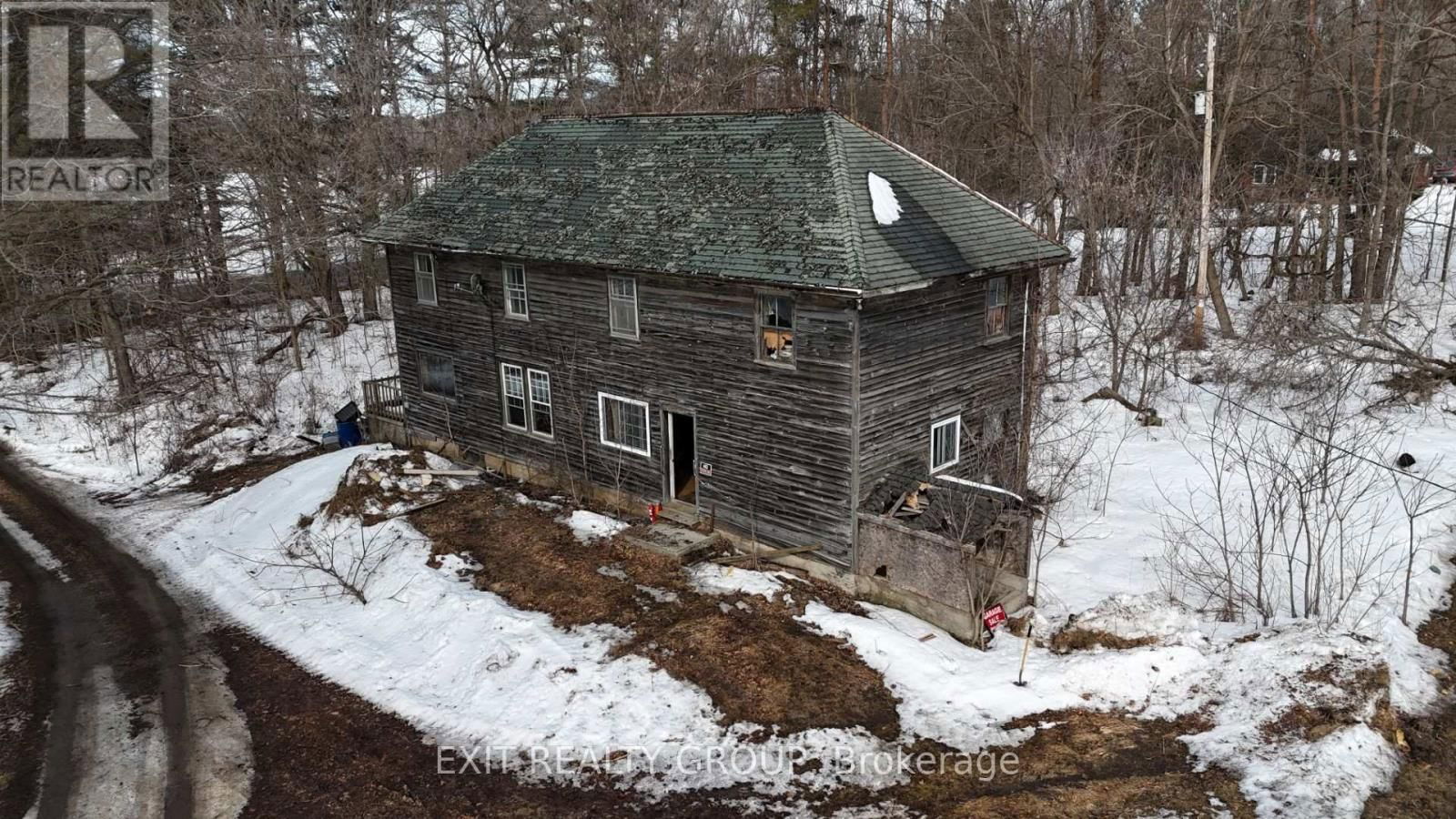225 JONES ROAD Image 34
