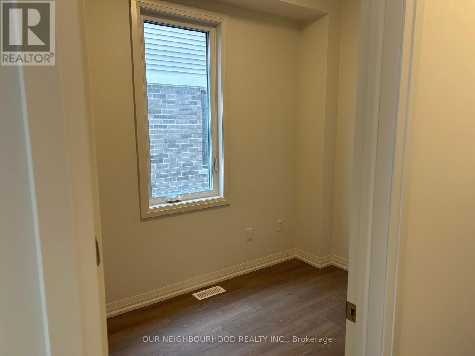 528 WORDEN STREET Image 5