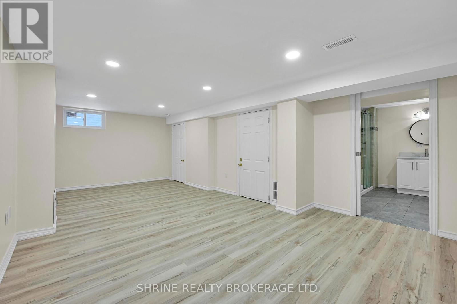 372 FLANDERS ROW EAST Image 36
