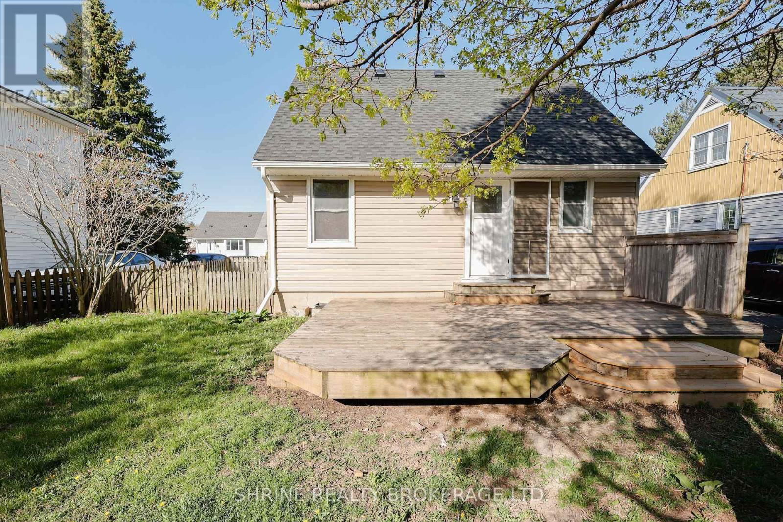 372 FLANDERS ROW EAST Image 42