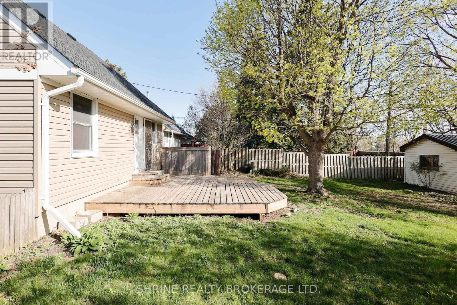 372 FLANDERS ROW EAST Image 43