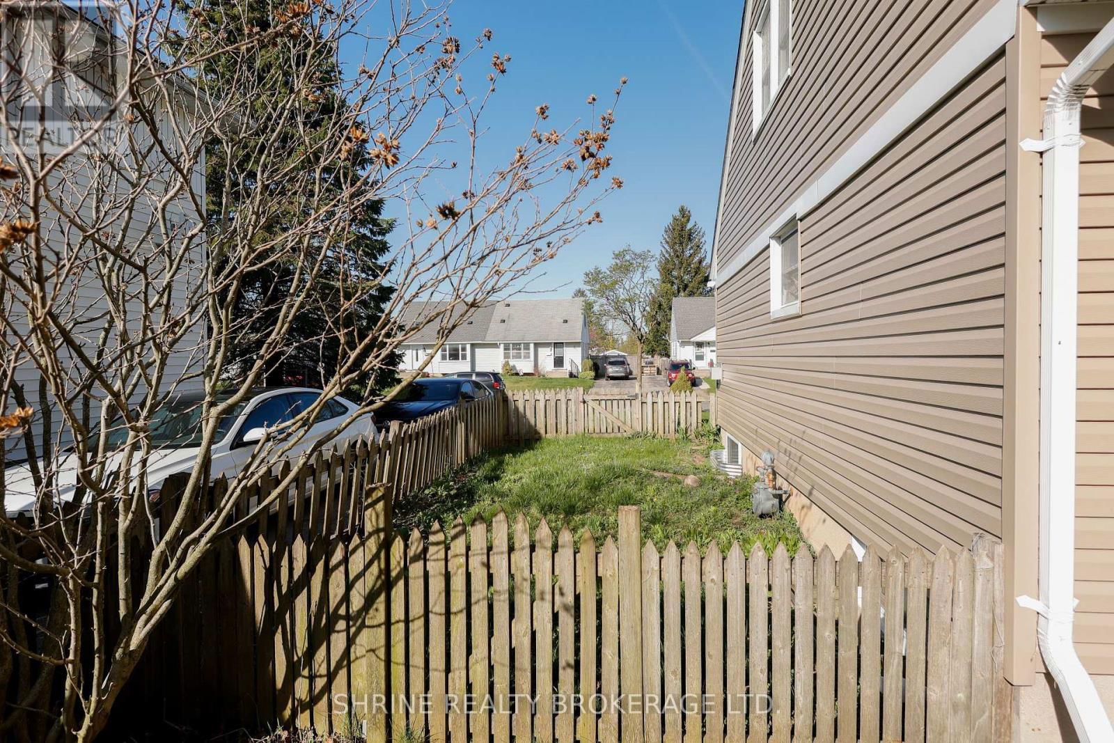 372 FLANDERS ROW EAST Image 45