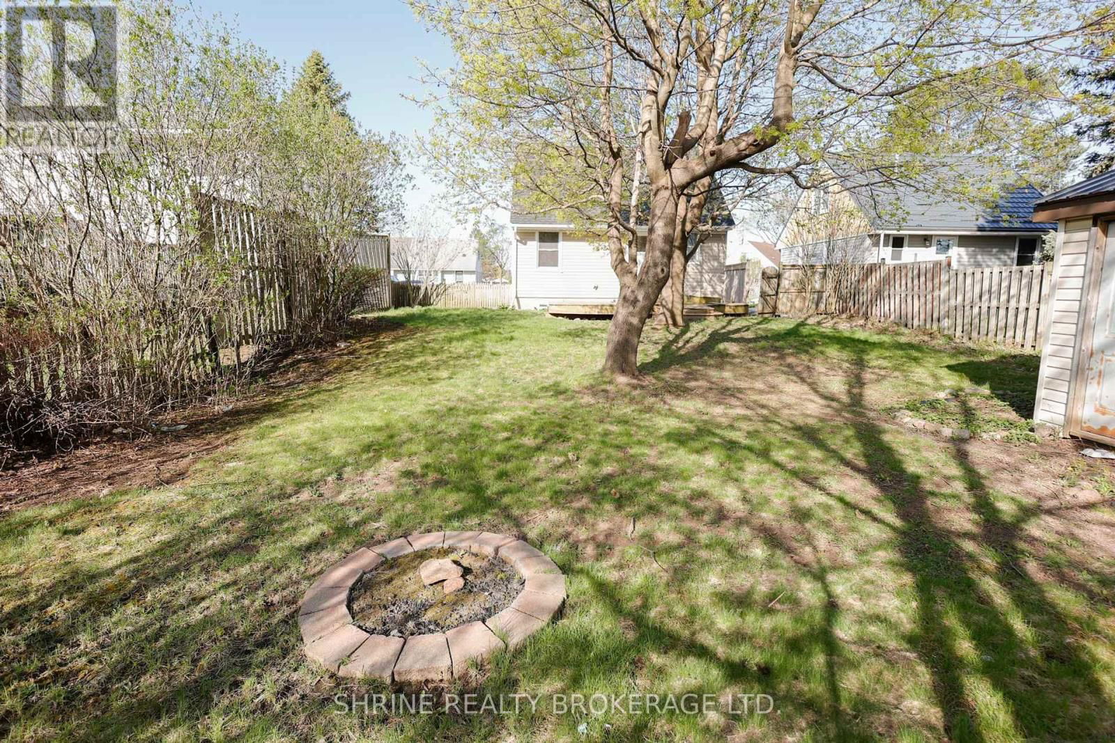 372 FLANDERS ROW EAST Image 47